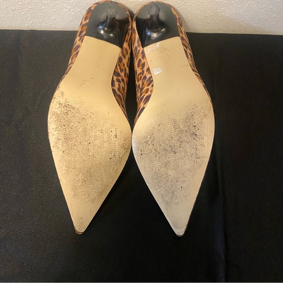 Guess Farren Leopard Cheetah Calf Hair Classy Pumps Heels Dress Shoes size 8 - Picture 6 of 7